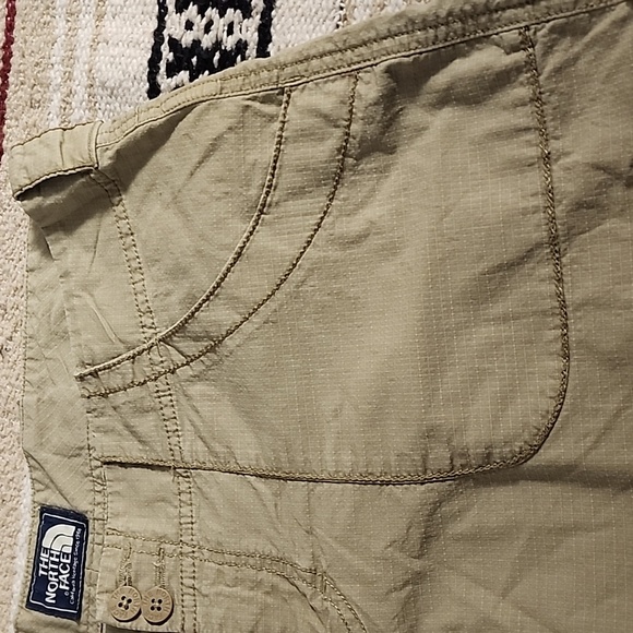 🔴 🔚🔜 SALE VTG The North Face Khaki Tech Canvas Shorts. - Picture 3 of 9